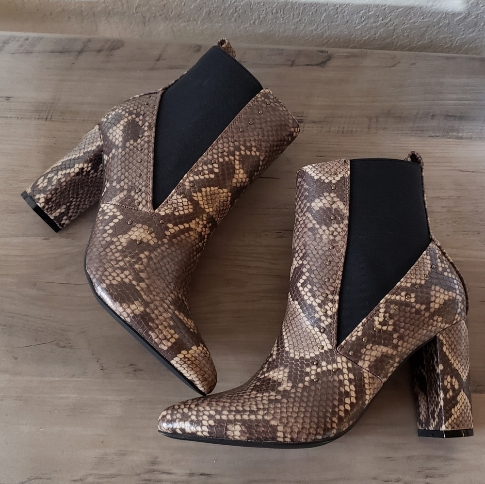 Vintage Havana Ellen Snakeskin Bootie NEW Womens